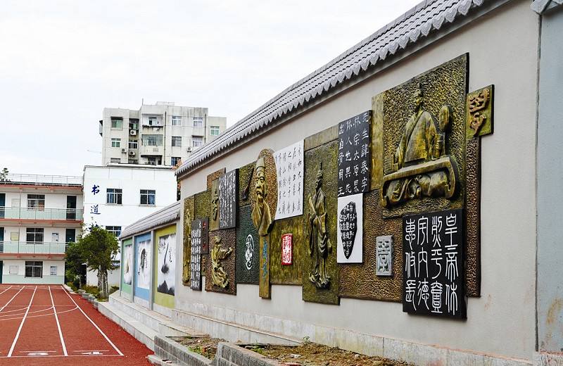  彭州市技工學校簡介