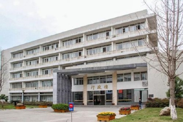 內(nèi)江市川威技工學(xué)校簡介