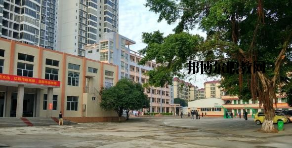 巴中柳江職業(yè)技術(shù)學(xué)校學(xué)校怎么樣