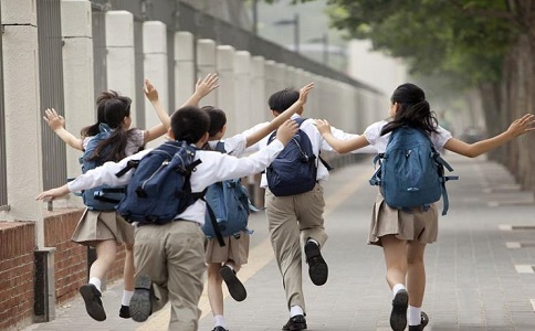 2021年初中生讀成都幼師學(xué)校難不難？.jpg